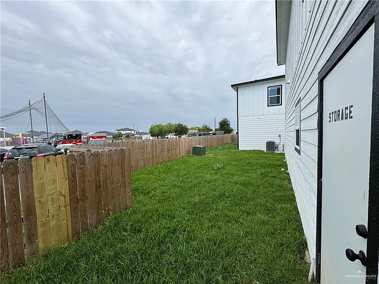 800 Ragland St #9 — Photo 16