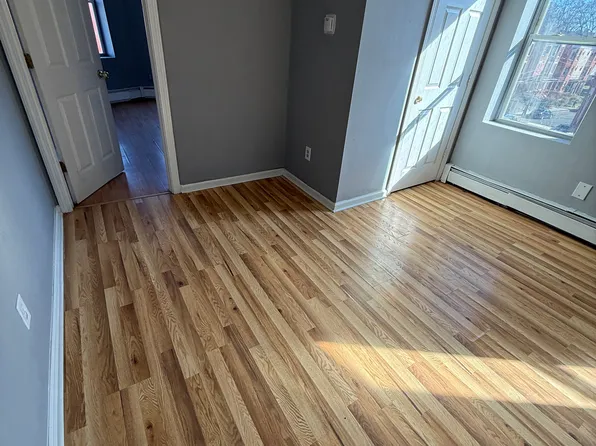 61 Bedford St #C, Hartford, CT 06120