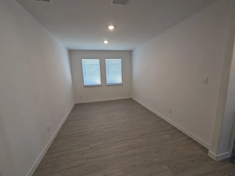 1842 White Ash Way — Photo 21