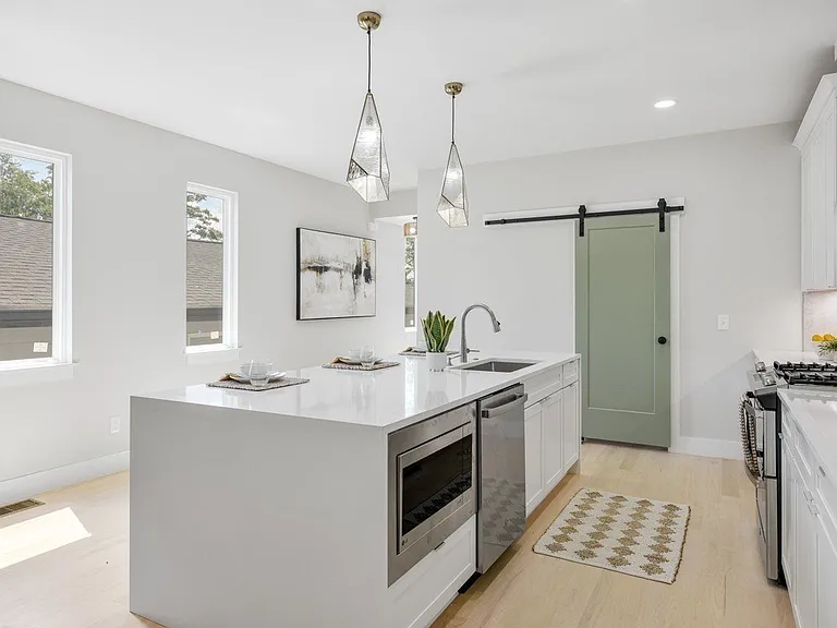 13 Garden St — Photo 12