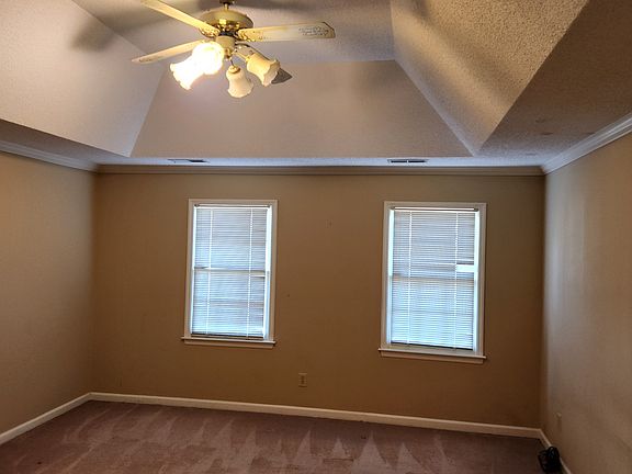 3rd image of 4182 Long Branch Dr NE