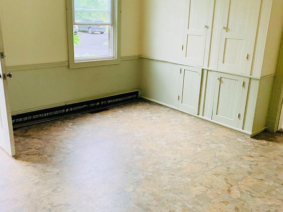 Great built ins in dining area in kitchen