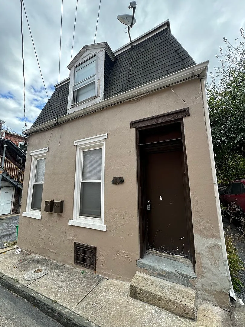 120-122 N 8th Street — Photo 3