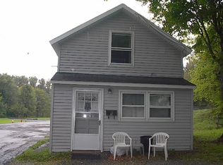 9 Riverside Dr, Cazenovia, NY 13035