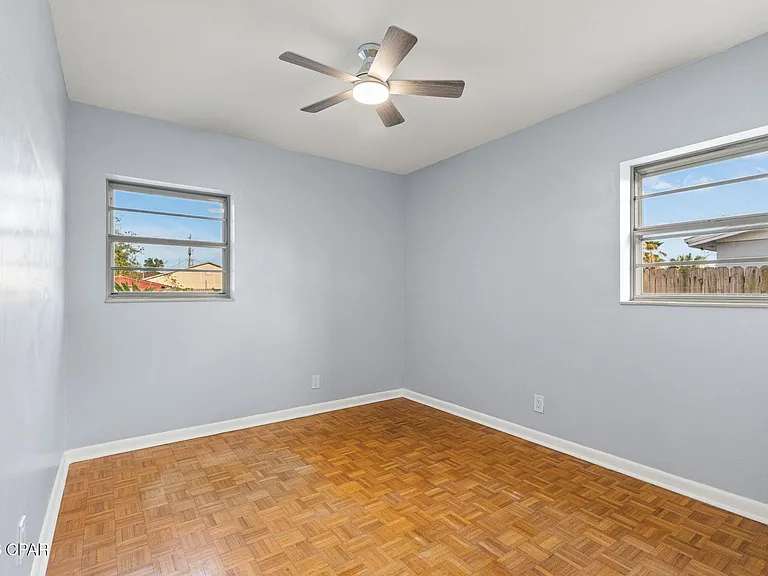 106 Moody Dr — Photo 16