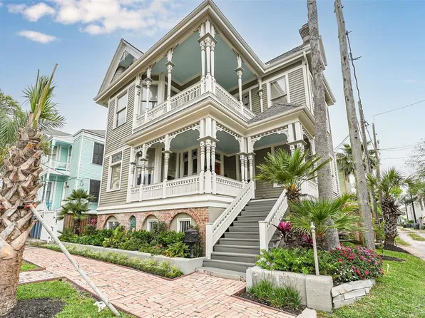 812 19th St, Galveston, TX 77550