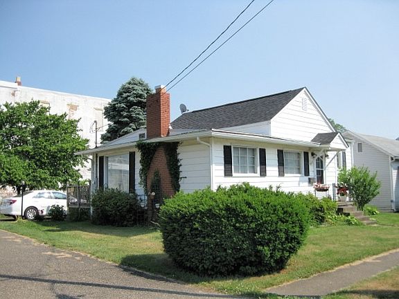 2nd image of 317 S 4th Ave