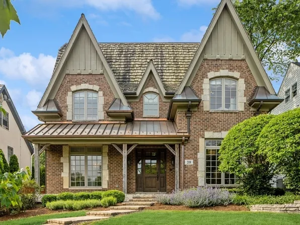 218 Ravine Rd, Hinsdale, IL 60521