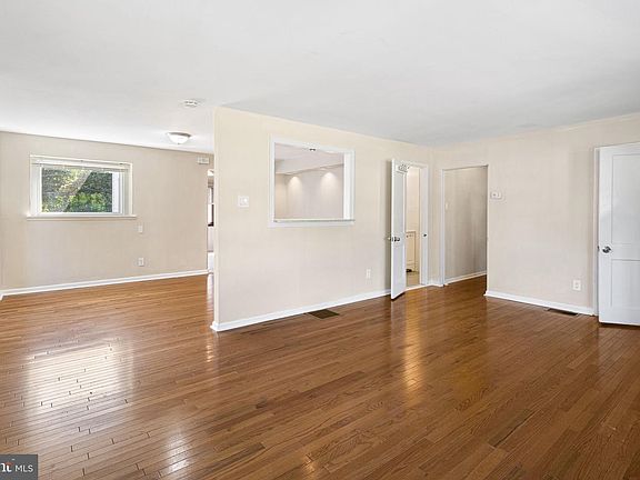 4th image of 13 Rodney Rd