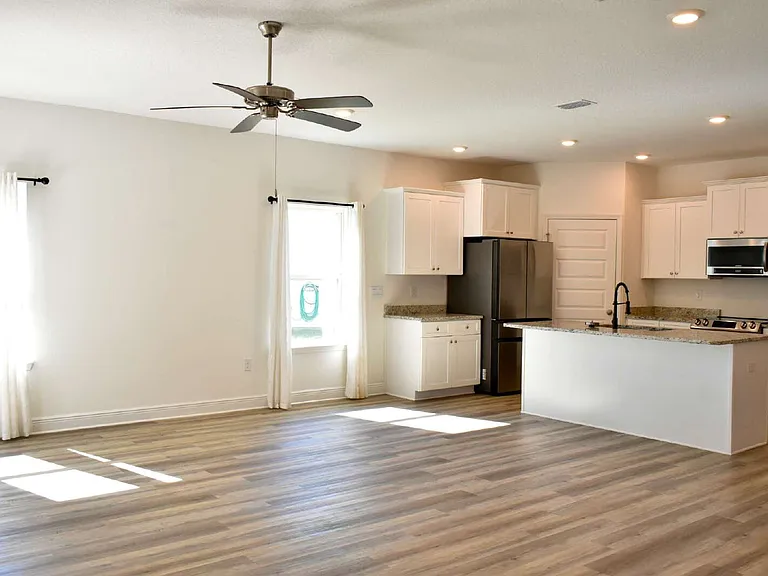 224 Butler Cv — Photo 4
