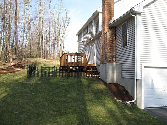 Deck w/Sunsetter Awning