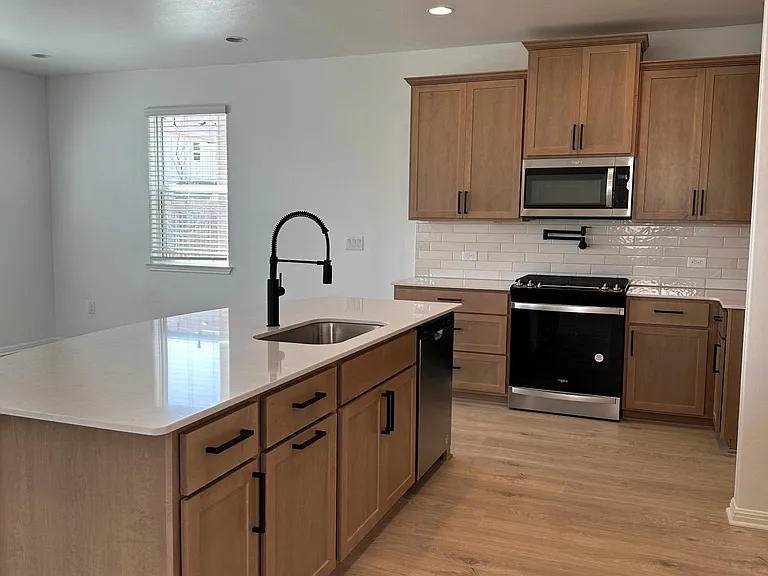 1021 Legend Milton Ln — Photo 12