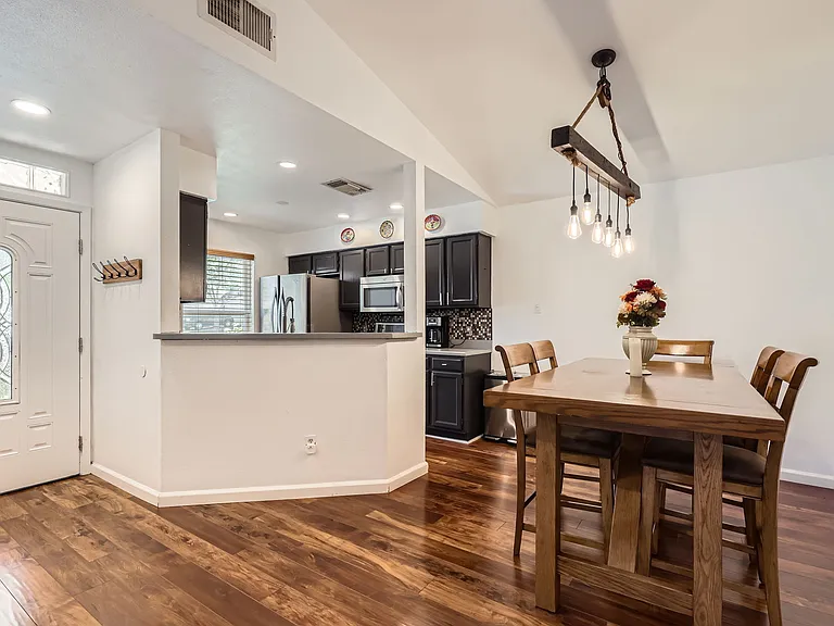 13910 Merseyside Dr — Photo 4