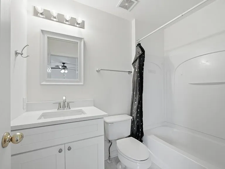 10851 Alderwood Cv — Photo 22