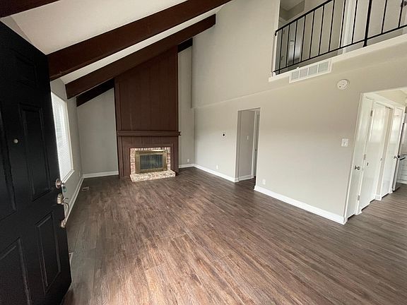 5th image of 3228 Lupine Dr