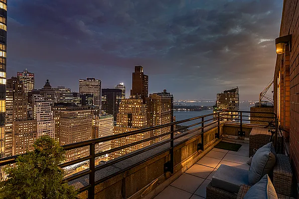 Rented by Living New York | media 15