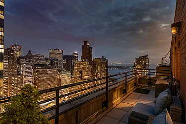 Rented by Living New York