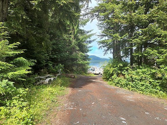 4th image of 15033 N Tongass Hwy
