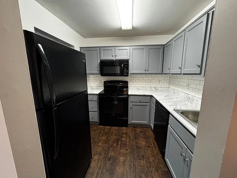 46 Sagebrush Apts — Photo 10