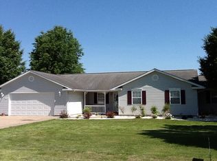 1522 Broeking Rd, Marion, IL 62959