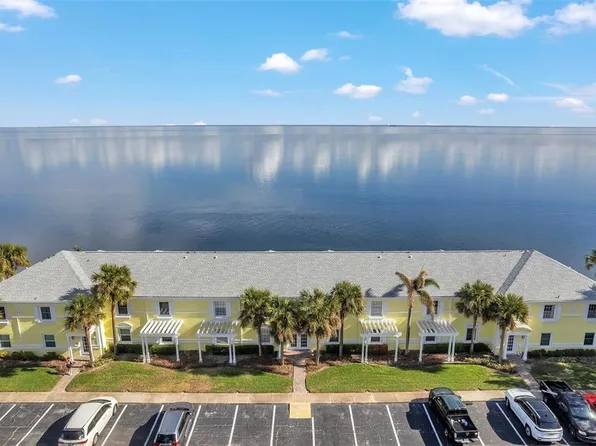 5240 Coquina Key Dr SE #D, Saint Petersburg, FL 33705