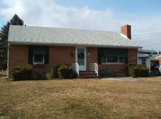 111 Miller Dr, Fayetteville, PA 17222