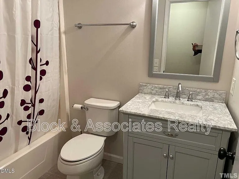 2357 Huron St — Photo 7