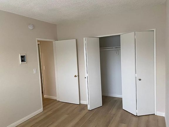 2nd image of 365 W Milford St #17326309