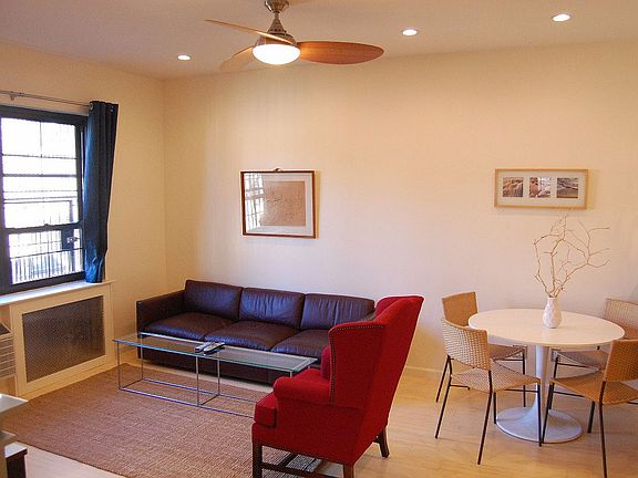 4th image of 205 W 15th St APT 6U