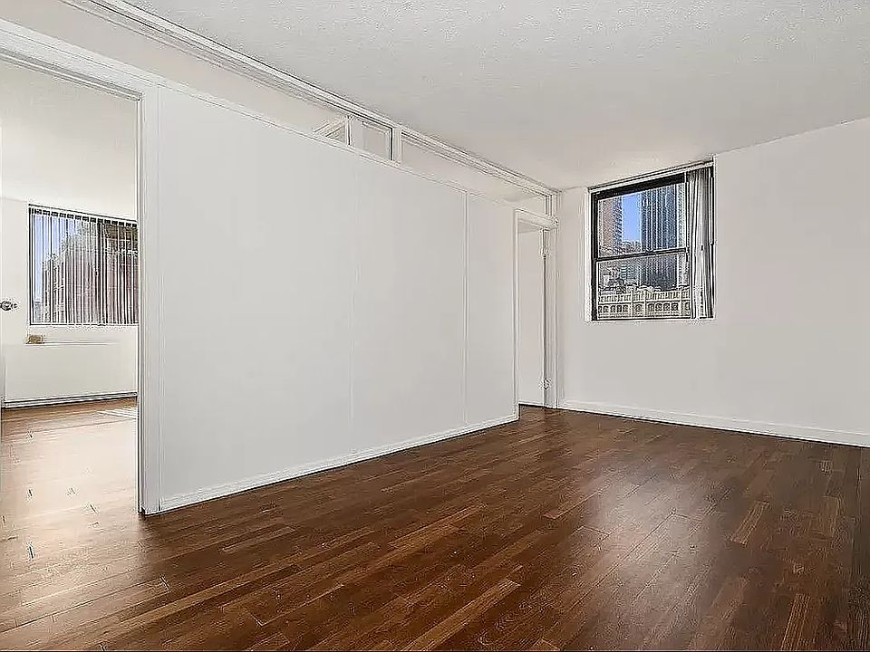1st image of 184 Lexington Ave APT 8E