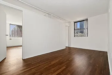 184 Lexington Avenue, #8E