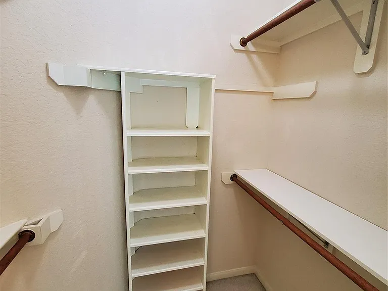 2715 Falling Forest Ct — Photo 29