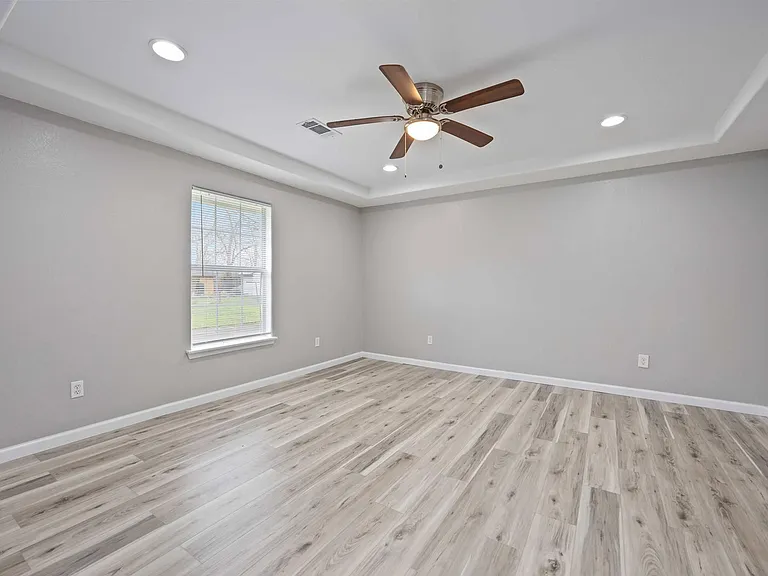 1728 Connorvale Rd #B — Photo 35