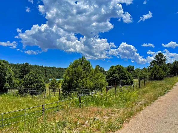 15 Constellation Dr, Tijeras, NM 87059