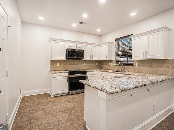 4th image of 6173 Bellewood Ash Ln