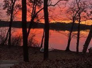 35 Hollidge Hill Ln, Marstons Mills, MA 02648