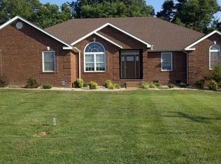 144 Megan Ln, Glasgow, KY 42141
