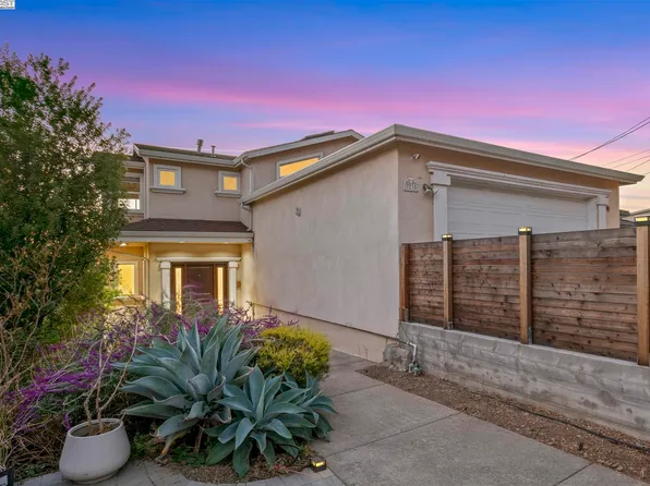 3235 Monterey Blvd, Oakland, CA 94602