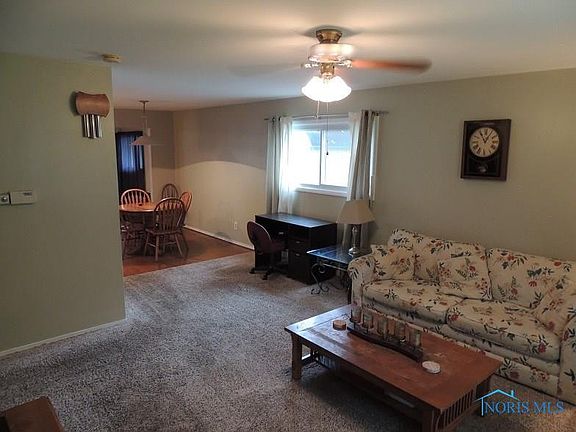 3rd image of 4925 Brinthaven Dr