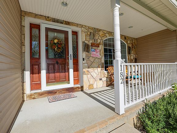 5th image of 182 Maplewood Drive