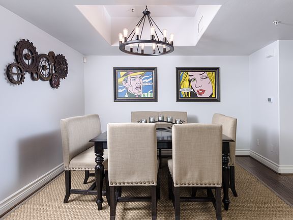 4th image of 1717 S Barrington Ave APT 101