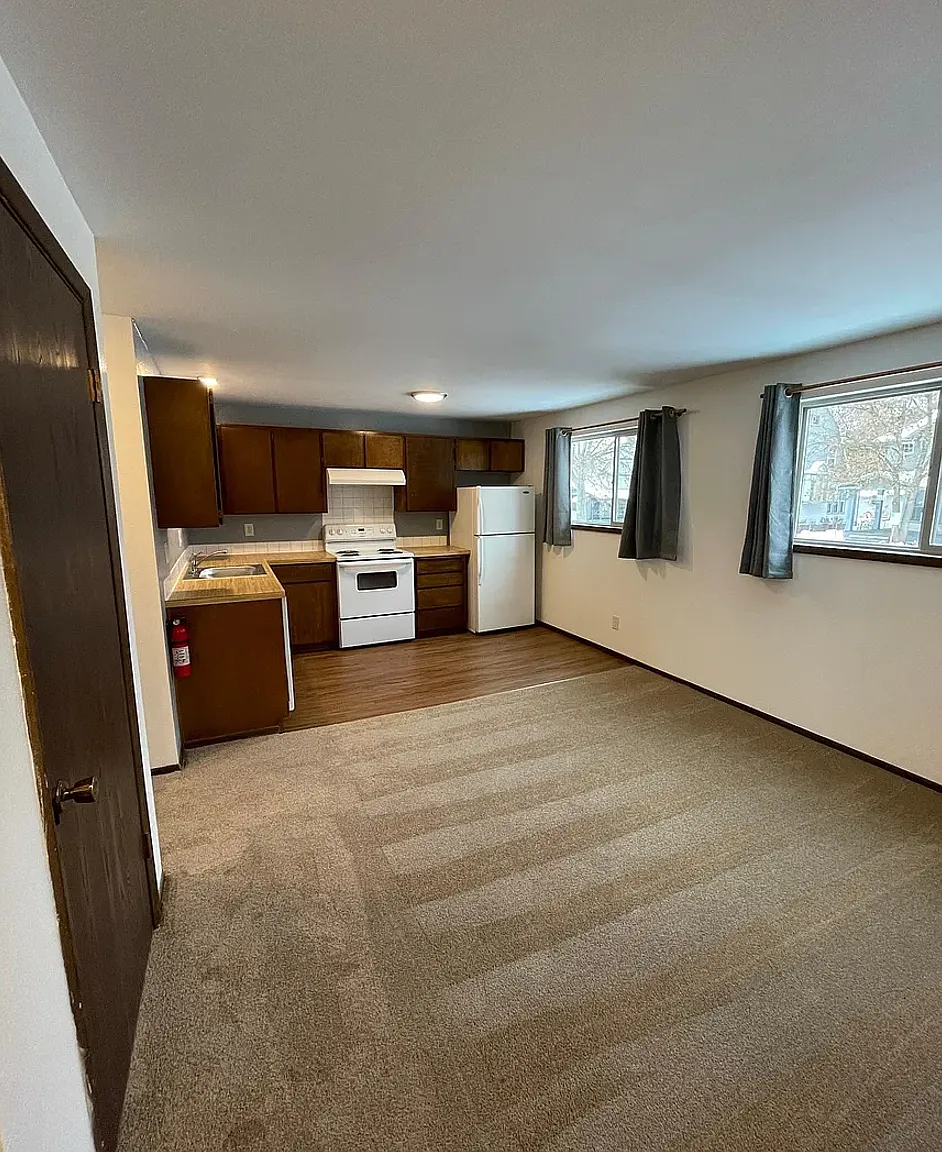 1 bed, 600 sqft, $975 — Photo 3