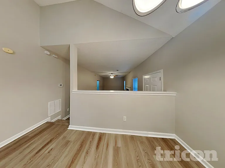 6746 Pole Creek Dr — Photo 5