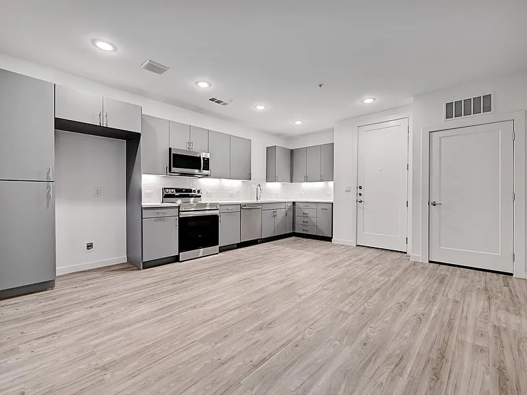 4801 Springdale Rd #1204 — Photo 11