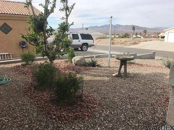 3rd image of 2572 Inverness Dr