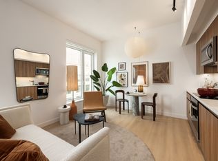 18 India St #Penthouse 3506s, Brooklyn, NY 11222