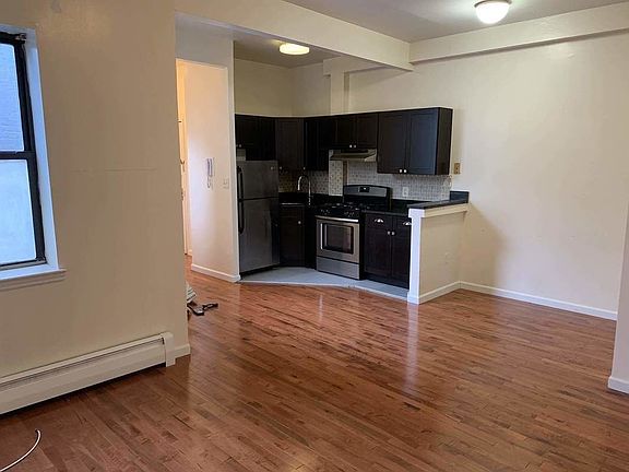 3rd image of 119 15th St #A2