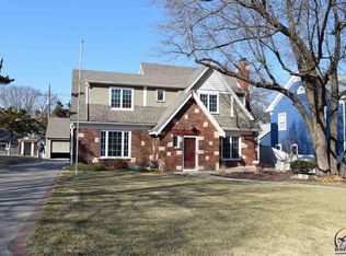 3506 SW Avalon Ln, Topeka, KS 66604