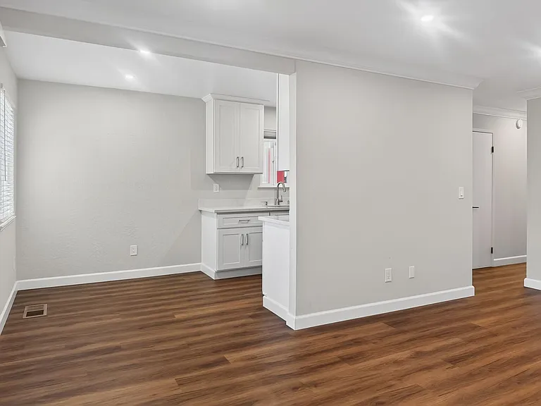 1566 Sunnyvale Ave #9 — Photo 13