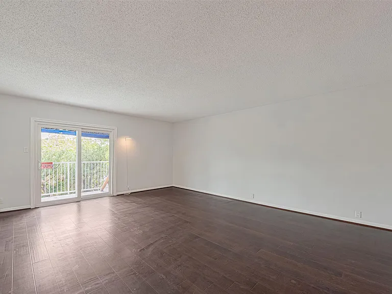 2601 Bellefontaine St #B309 — Photo 6